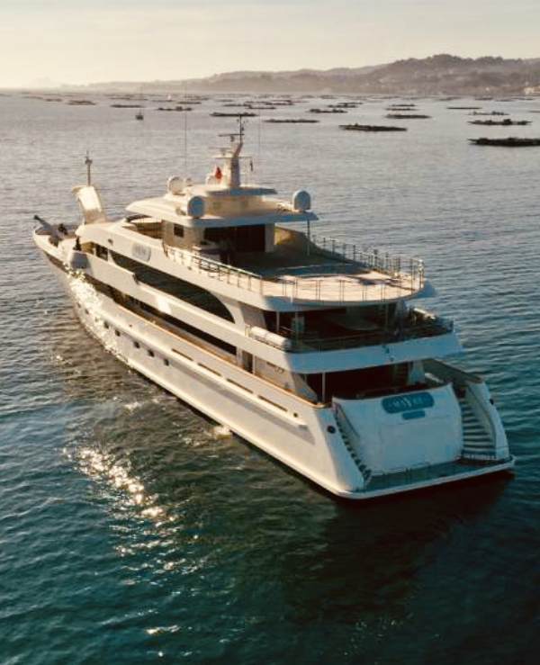 yate-mar-zarpando